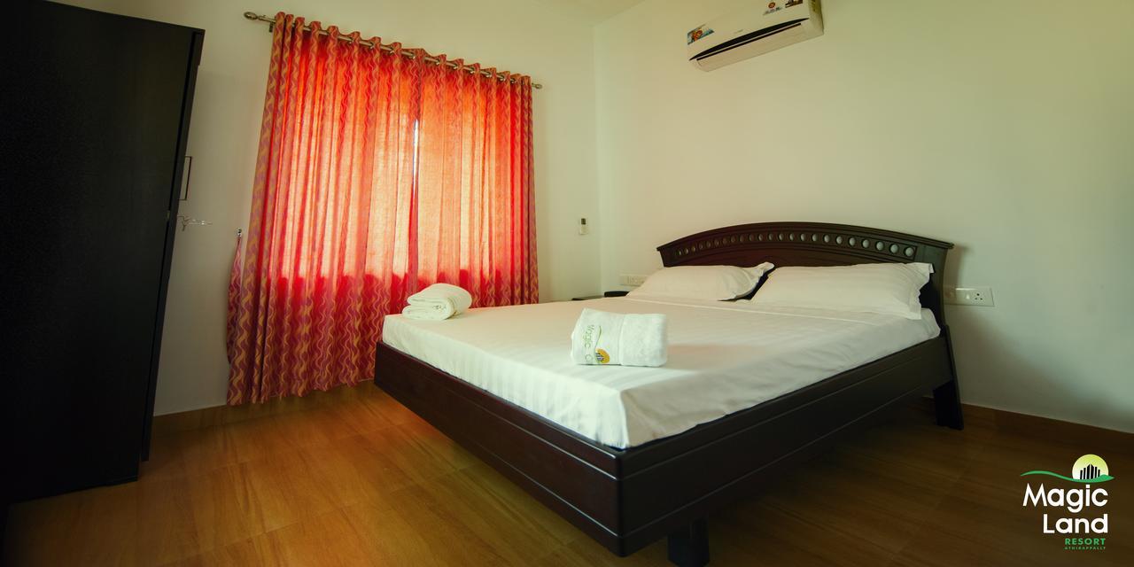 Magic Land Resorts Athirapally Irinjalakuda Exterior foto